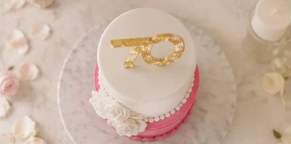 2 tier birthday cake